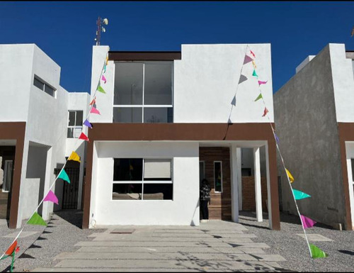 Casas Nuevas En Pozos En Villa Ecuestre 