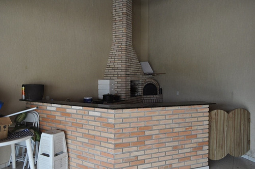 Chacara Residencial Em Vinhedo - Sp, Caixa Dagua - 0003496