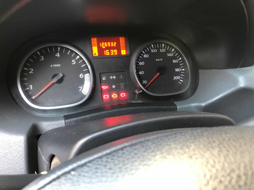 Imagen 4 de 7 de Renault Duster 1.6 4x2 Confort 110cv 2013