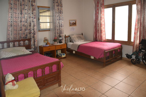 Casa En Venta De 14 Dorm. En Macul/hogar Adulto Mayor