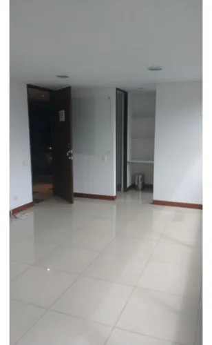 Venta Oficina En Block Empresarial Avenida El Poblado . Inversión