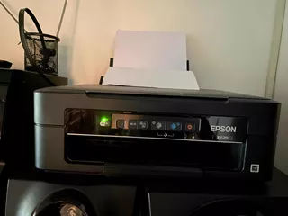 Impresora Color/scanner Multifuncion Blueetoh Epson Xp211