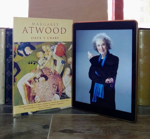 Oryx Y Crake - Margaret Atwood / Ediciones B + Sorpresa (Usado)