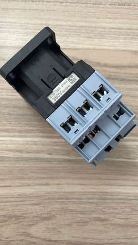 Contator Tripolar 18a 380v 60hz Cwb18-11-30d23 12660848 Weg