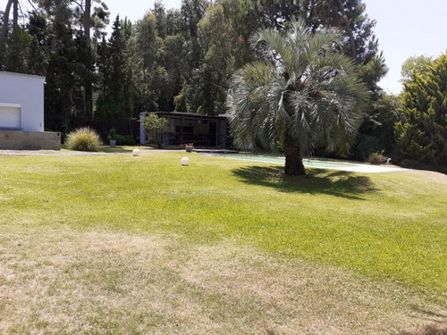 Venta Casa 4 Dormitorios Pinar Sur