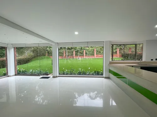 Casa En Arriendo En El Poblado. Cod A776056