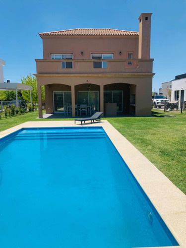 Casa En Alquiler Amoblada Con 3 Habitaciones En Araucarias Puertos Del Lago