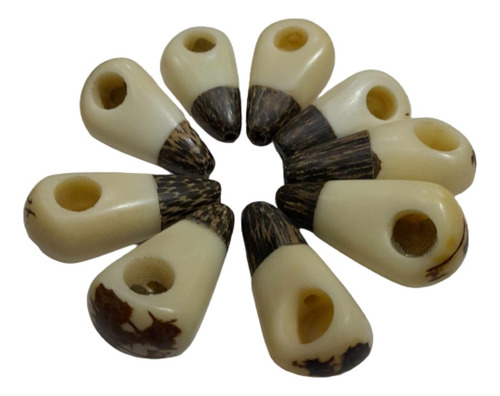 Imagen 2 de 4 de Pipa De Semilla Tawa Y Madera Hecha A Mano Chupete 4,5 Cm.