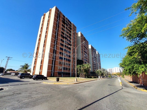 Imagen 28 de 28 de Apartamento En Venta Bosque Alto, Maracay 23-20278 Hc