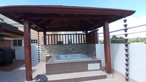 Penthouse En Venta Ubicado En Excelente Zona De San Francisco De Macoris