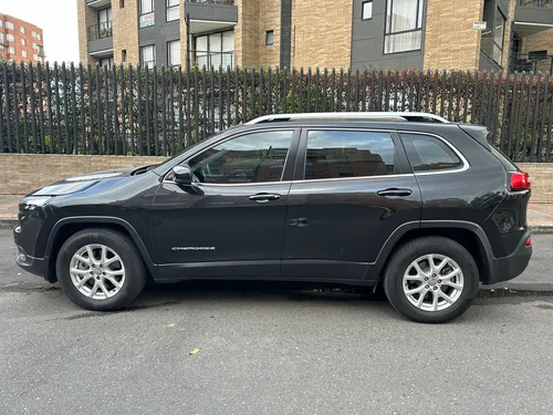 Jeep Cherokee 3.2 Longitude