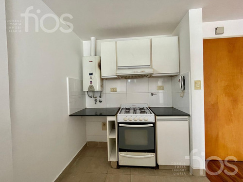 Venta Departamento De Un Dormitorio Con Balcon En Lourdes - Cochera Opcional