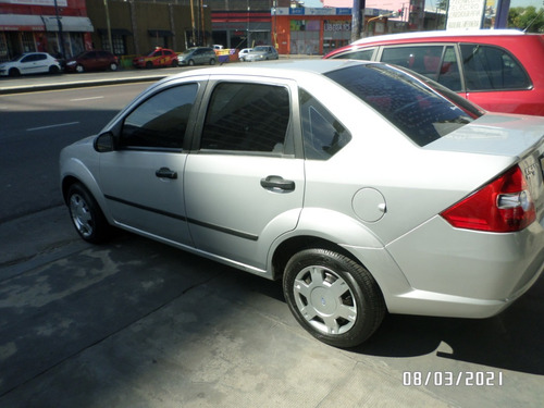 Ford Fiesta Max 1.4 4p Ambiente Tdci 2009
