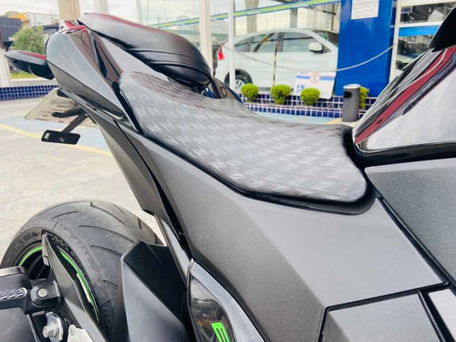 Kawasaki Z 800 Ano 2014 Com Abs Aceito Troca Carro E Moto