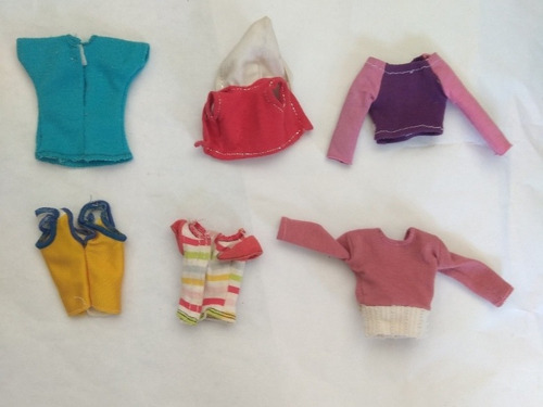 Barbie Ropa Sudaderas Blusa Playera Rosa Por Pieza (Usado)
