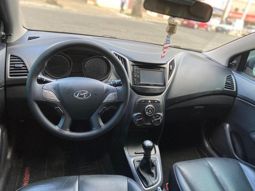 Imagem 5 de 14 de Hyundai Hb20 Copa Do Mundo 1.0 Flex 12v Mec.