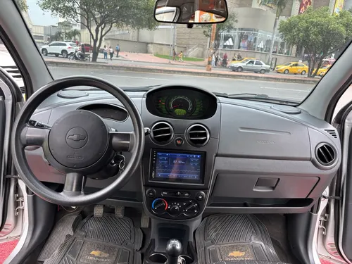 Chevrolet Spark LIFE 1.0 MT