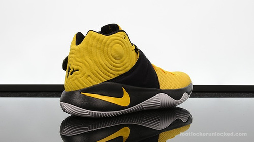 tenis de basquete amarelo