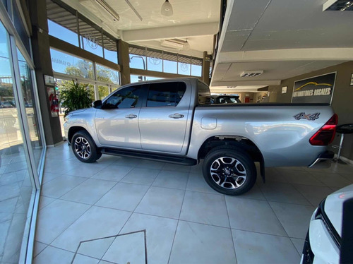 Toyota Hilux Srx 4x4 At 2021 - Automotores Rosales