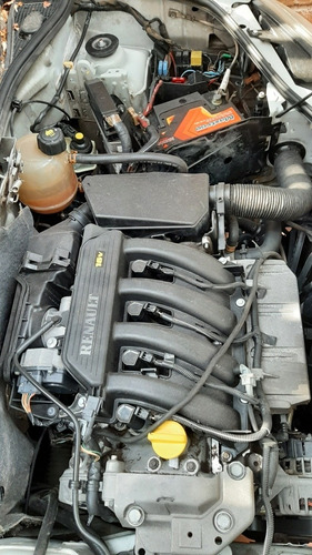 Imagen 13 de 15 de Renault Kangoo 1.6 2 Furgon Confort Cd Svt 1plc 2010