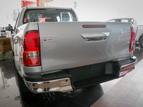 Toyota Hilux Cabine Dupla Srv 2.8 Tdi Cd 4x4 (aut)