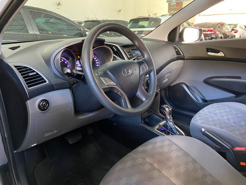 Imagem 7 de 8 de Hyundai Hb20s Comfort Plus 1.6 Aut