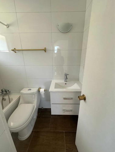 Vendo Casa 3 Pisos Lomas De San Sebastián 4d3b3e