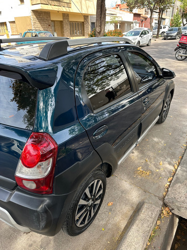 Toyota Etios Cross
