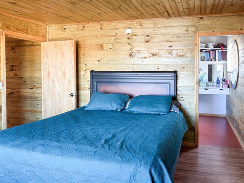Casa A Pasos De La Playa En Pichilemu, 6 Dormitorios