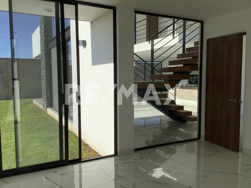 Casa En Venta En Condominio Balvanera