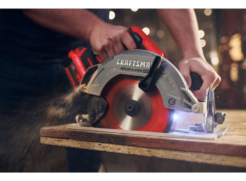 Craftsman V20 Rp+ Inalámbrico Sin Escobillas 7-1/4 Pulgadas. Sierra Circular, Solo Herramienta (cmcs551b)