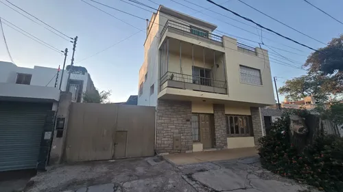 Venta Casa Godoy Cruz Con Cochera - foto 1