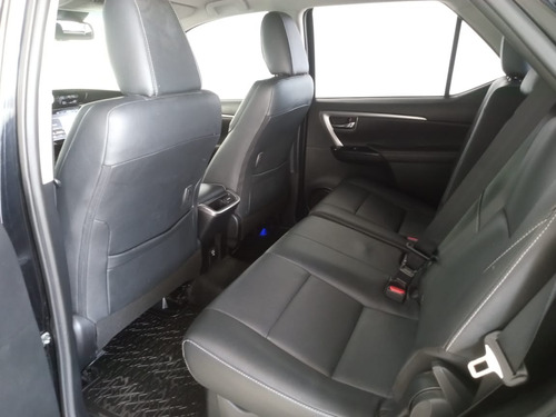 Toyota Hilux SW4 2.8 Srx 177cv 4x4 7as At