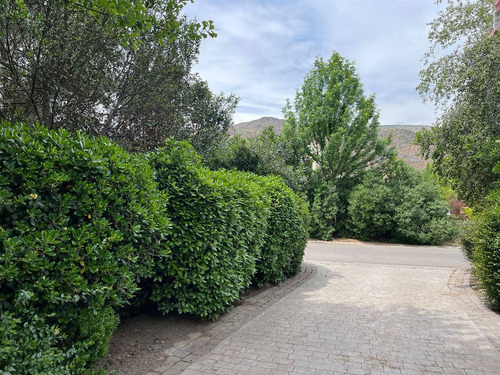 Casa En Arriendo 6d 6b Condominio Las Pircas Chicureo