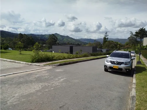 Venta Lote El Retiro Fizebad En Prestigiosa Unidad