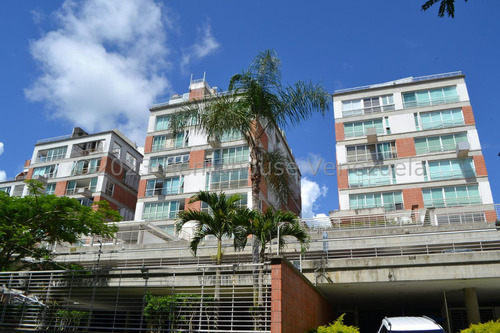 Ss: Vende Apartamento 24-3927 En Villanueva De 92,9 M2 Más Terraza