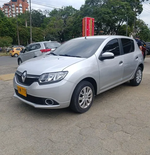 Renault Sandero EXPRESSION 1.6 8V MT MT 1600 8V AA