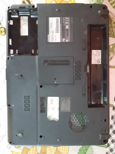 Carcasa Inf. Ext. Toshiba Satellite L300d 