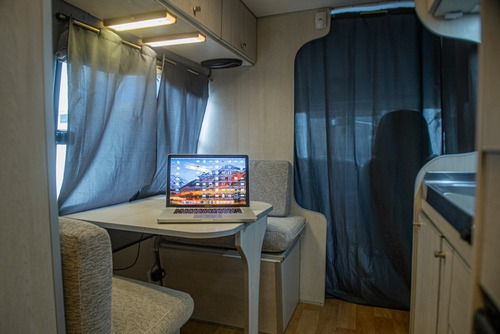 Imagen 15 de 25 de Motorhome Super Equipado - Iveco Daily 50c16 2014