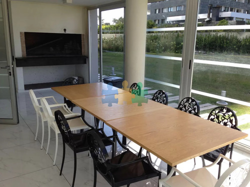 Monoambiente Venta En Torre Con Servicios Piso Alto Sobre Avenida Roosevelt Punta Del Este - Ref : Eqp5992