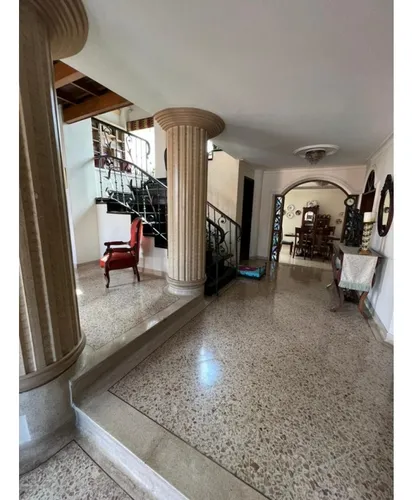 Apartamento A La Venta En Laureles