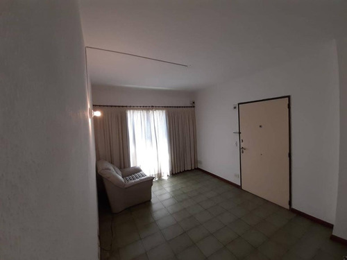 Imagen 2 de 10 de Venta Departamento 3 Amb- San Andres