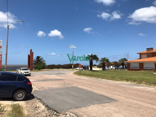 Imagen 2 de 16 de Casa De 4 Dormitorios En Atlantida - Atlantida Atlántida