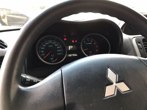 Imagem 8 de 15 de Mitsubishi Pajero Tr4 2.0 4x2 16v 140cv