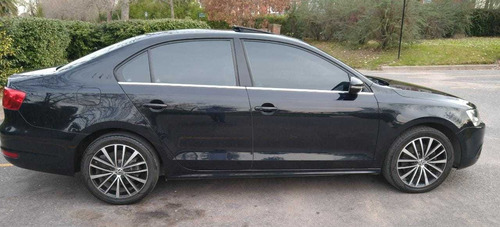 Imagen 9 de 11 de Volkswagen Vento 2.0 T Fsi Sportline Dsg 2011