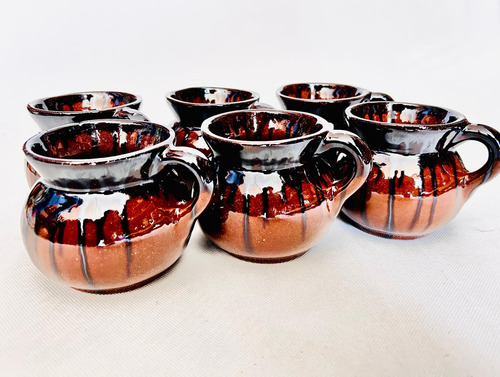 Set De Tazas De Barro