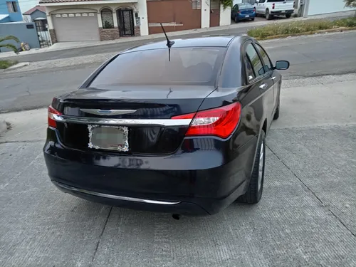 Chrysler 200