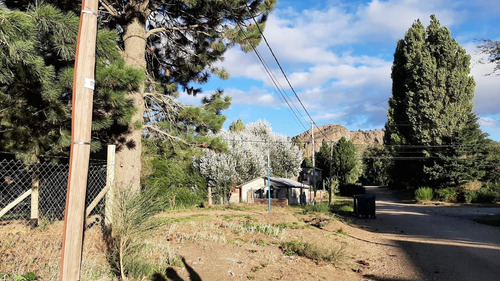 Imagen 15 de 28 de Terreno - Dina Huapi. 1.109 M2 En Esquina Con Gran Frente, Cecado, Plano Y Arbolado