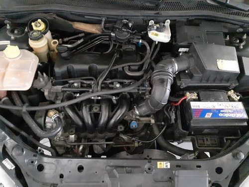 Ford Focus 1.6 Gl Sedan 8v Flex 4p Manual