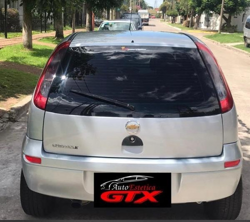 Chevrolet Corsa 2 1.8